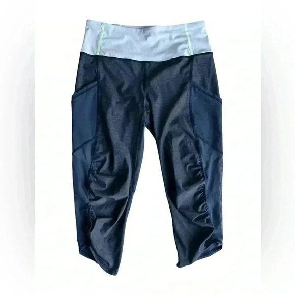 Lululemon Cropped Leggings with Zip Pocket - Picture 1 of 7